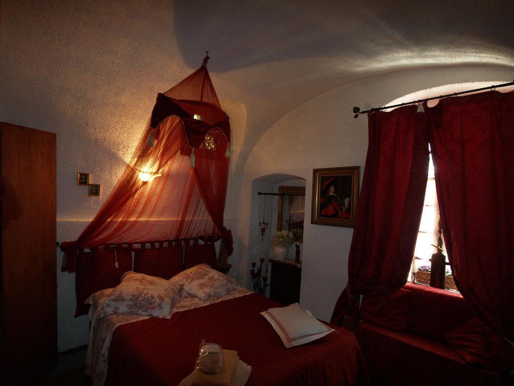 Le Petit Chateau Dolceacqua Room photo