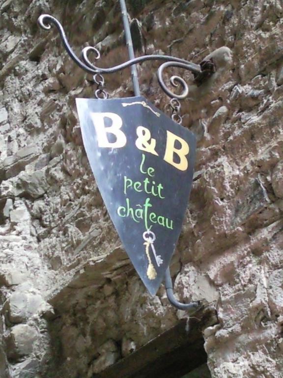 Le Petit Chateau Dolceacqua Exterior photo